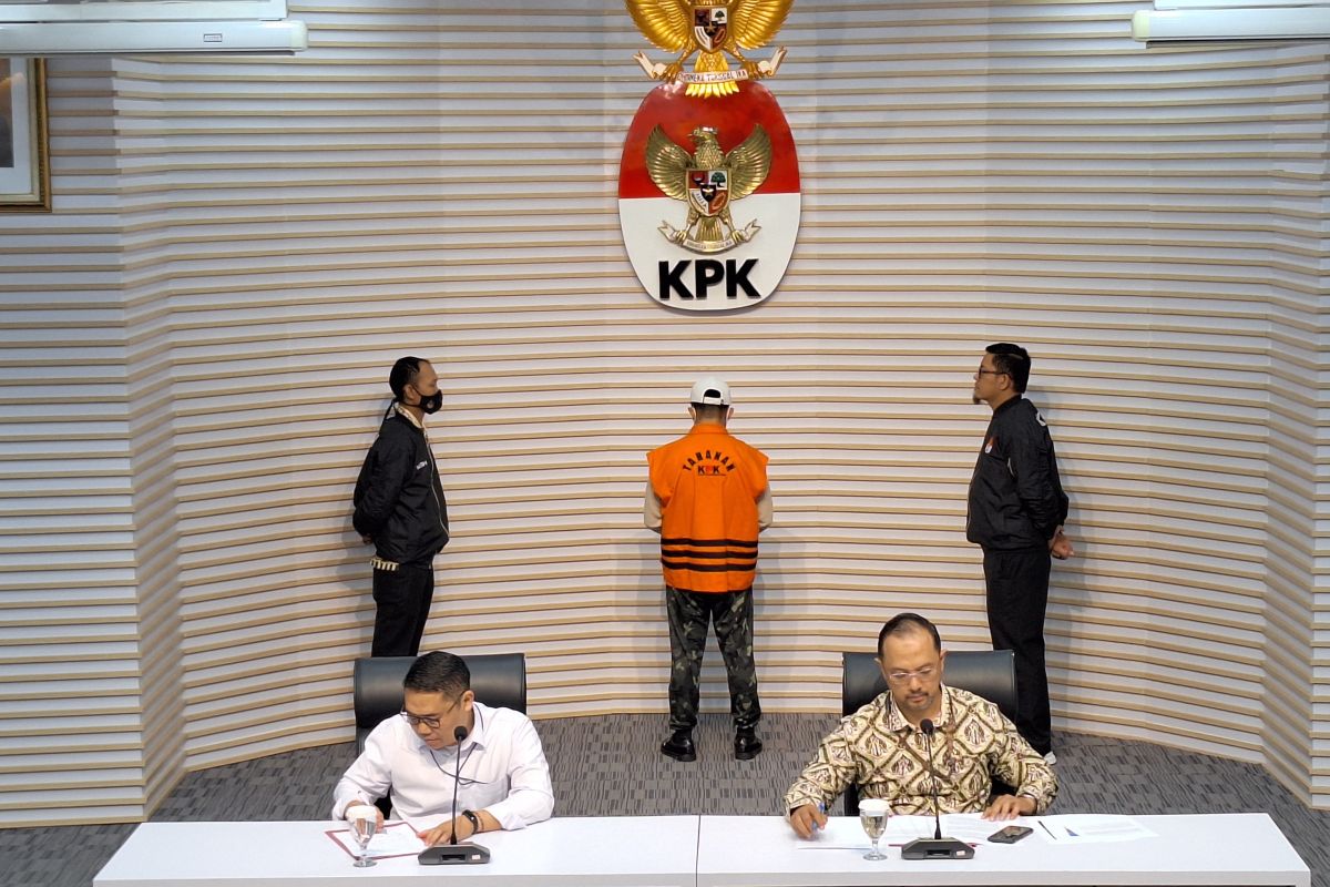 KPK Tahan Penyuap Eks Gubernur Maluku Utara